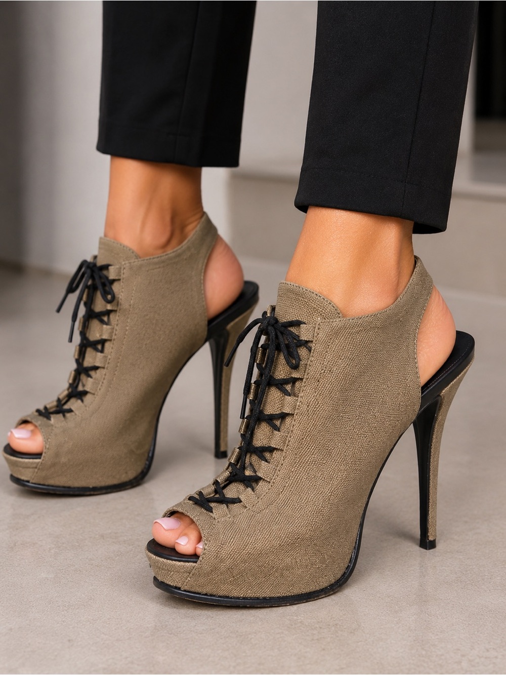 Elizabeth & James Margo Size 9 Brown Lace Up Platform Stiletto Heels